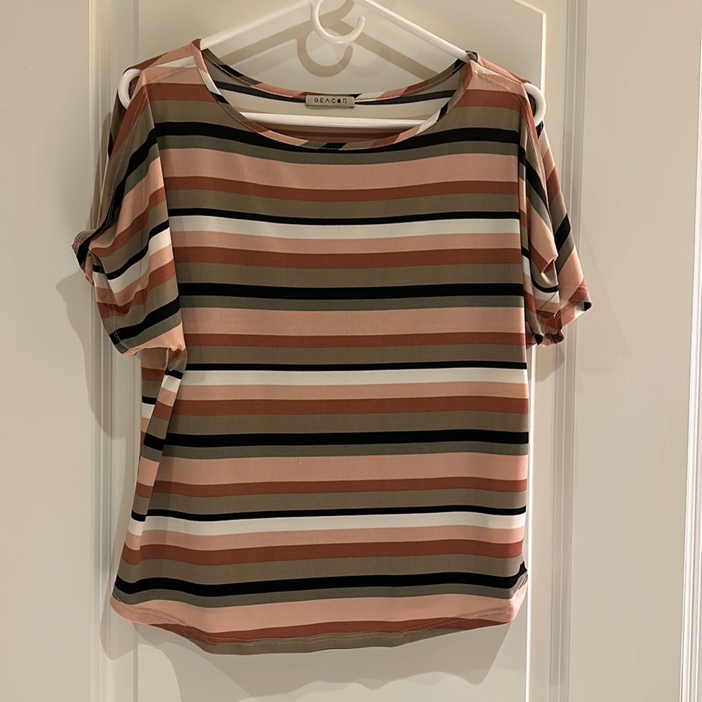 NWOT Small